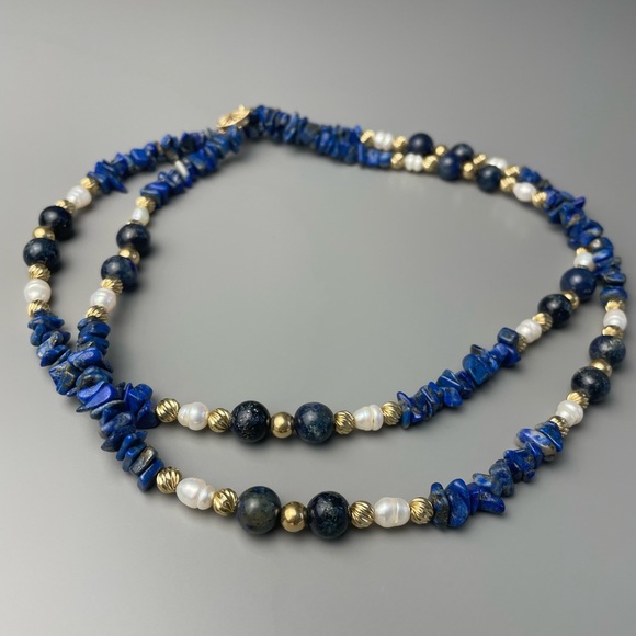 Blue lapis lazuli beaded necklace with gold beads and pearls 18” - Picture 2 of 6